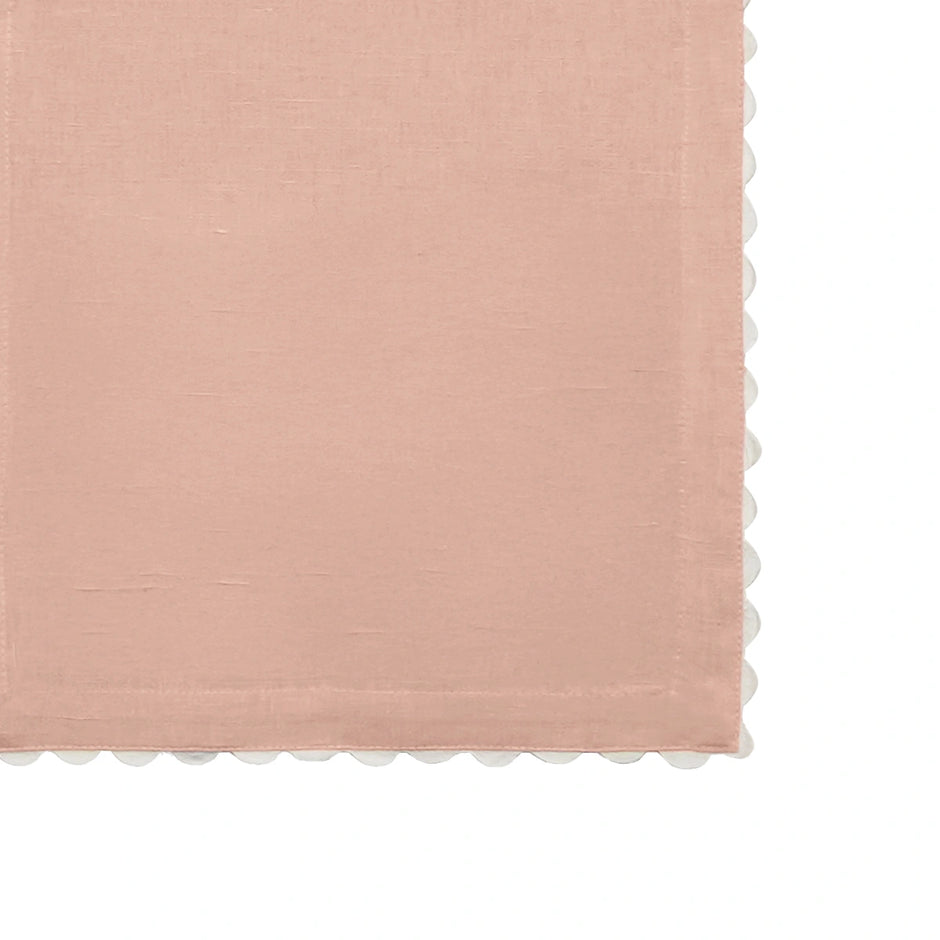 Blush Scallop Table Runner – 33x240 cm – Soft Contemporary Elegance