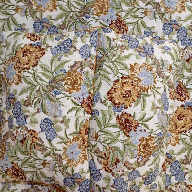 Blueberry Bloom Haven – King Size Fitted Sheet Set (210 × 200 cm + 30 cm Depth) | 100% Jaipuri Cotton | All-Over Print | Includes 2 Pillow Covers