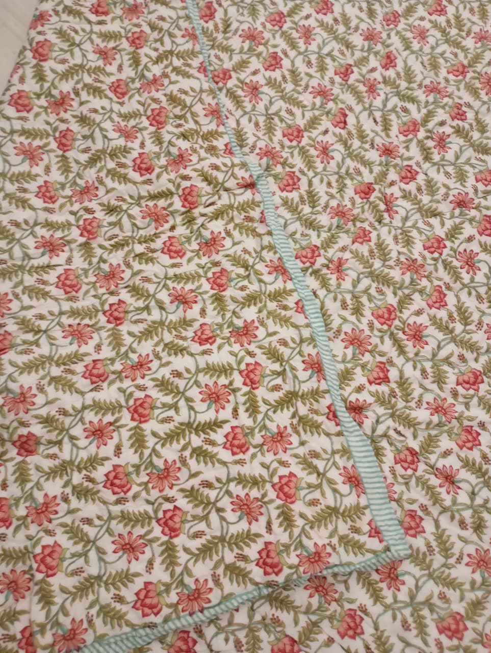 Meadow Bloom Heritage Muslin Cotton Razai – King Size (220 × 240 cm) | 100% Muslin Cotton | Hand Tagai Razai Blanket | 1 Piece