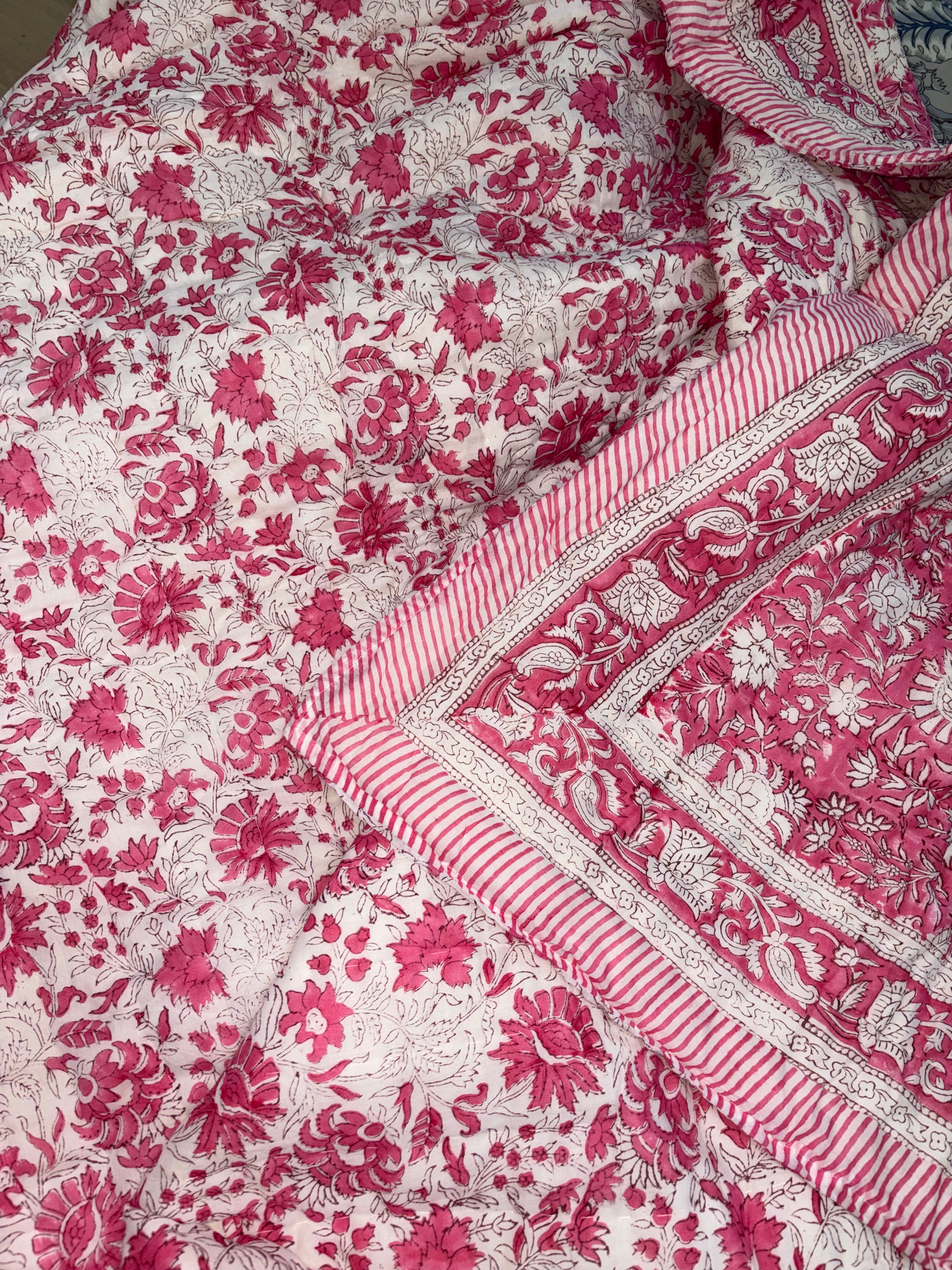 Roselle Bloom – King Size Reversible Muslin Cotton Razai Blanket | Organic Cotton Filling | Hand Stitched