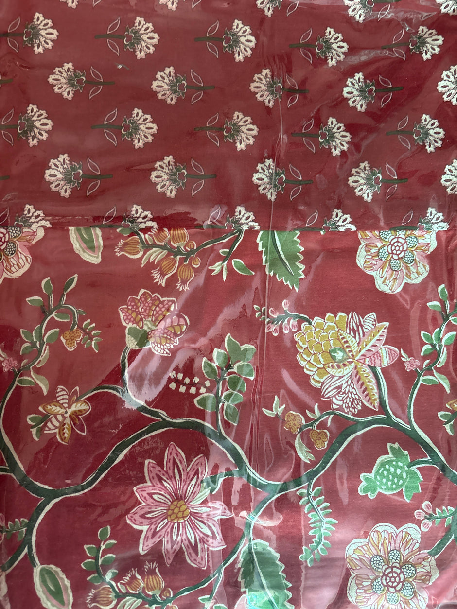 Crimson Noor Ajrakh – Super King Size Bedsheet (274 x 274 cm) | 100% Jaipuri Cotton | Includes 2 Pillow Covers