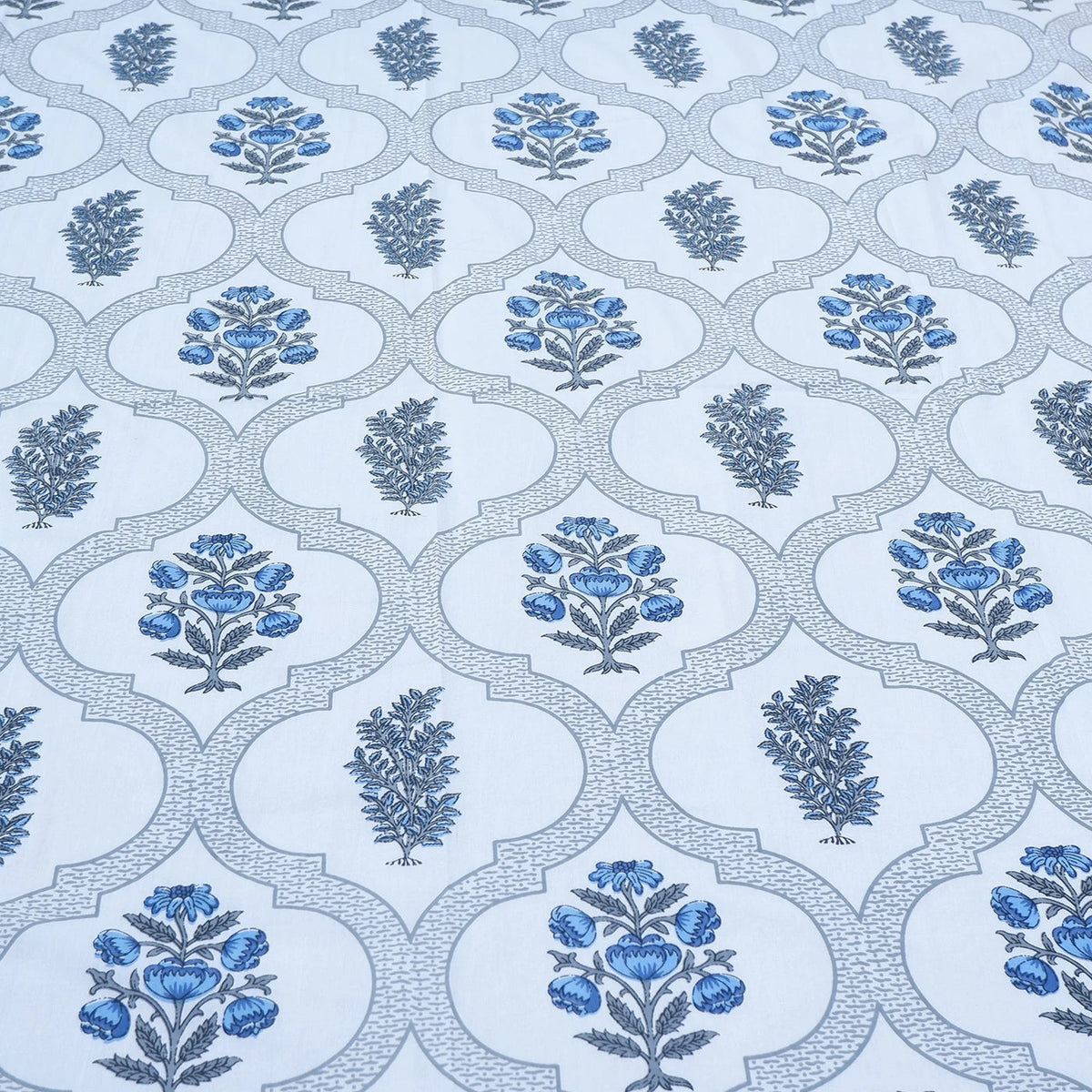 Indigo Lattice Bloom Block Print – Super King Size Bedsheet (274 x 274 cm) | 100% Jaipuri Cotton | Includes 2 Pillow Covers