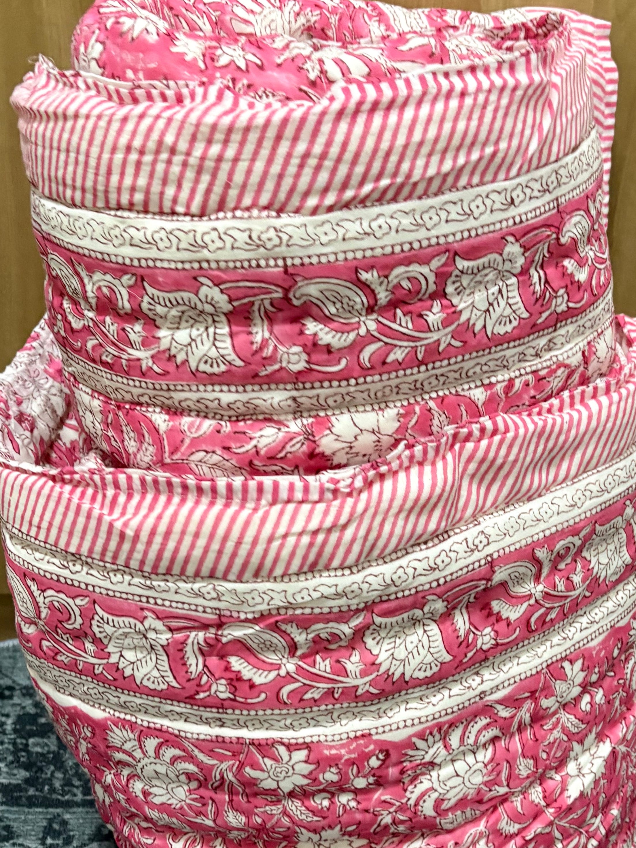 Roselle Bloom – King Size Reversible Muslin Cotton Razai Blanket | Organic Cotton Filling | Hand Stitched