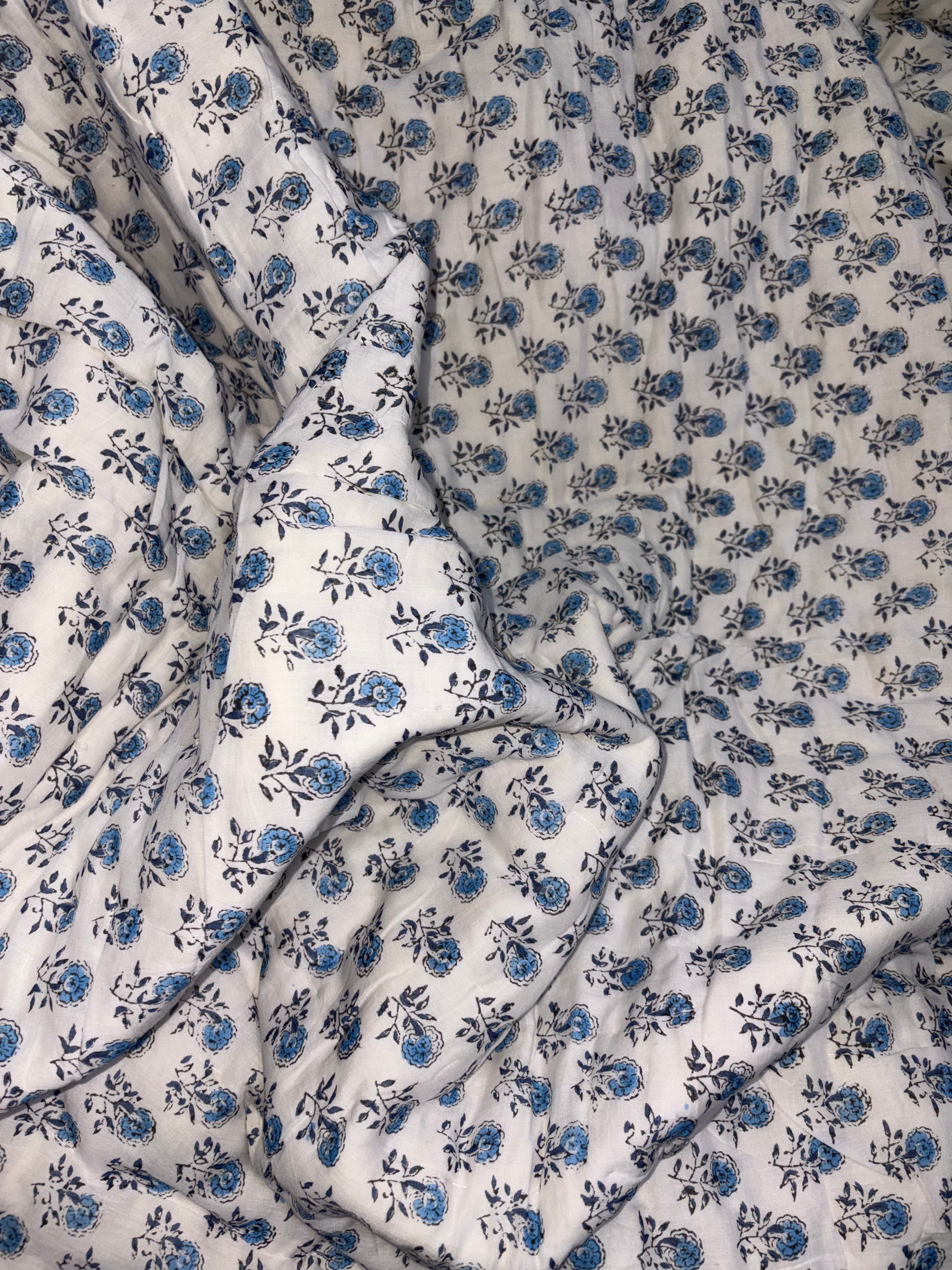 Azure Blue Blossom – King Size Reversible Muslin Cotton Razai | Organic Cotton Filling | Hand Stitched