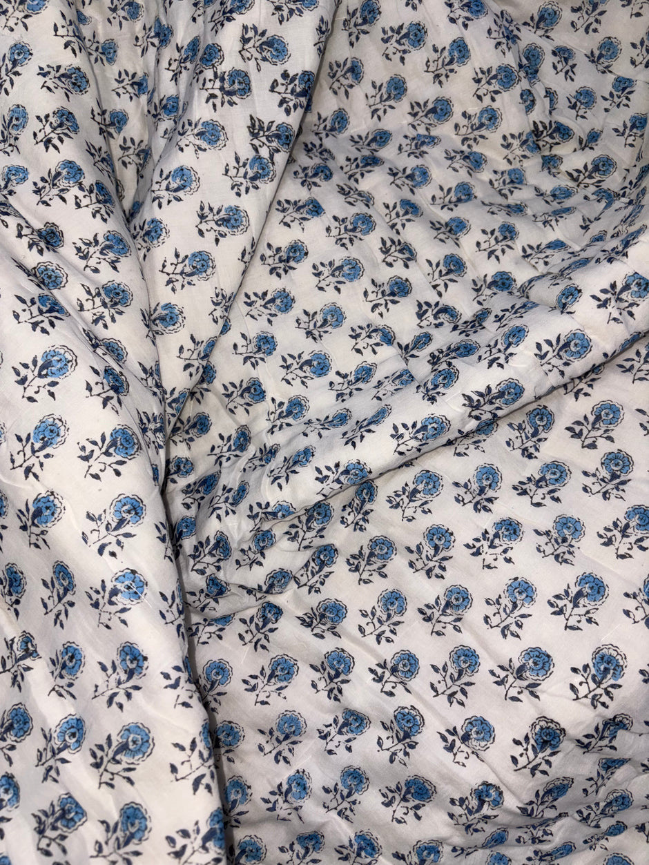 Azure Blue Blossom – King Size Reversible Muslin Cotton Razai | Organic Cotton Filling | Hand Stitched