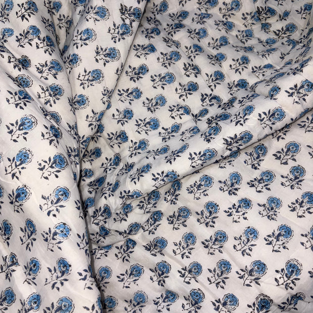 Azure Blue Blossom – King Size Reversible Muslin Cotton Razai | Organic Cotton Filling | Hand Stitched