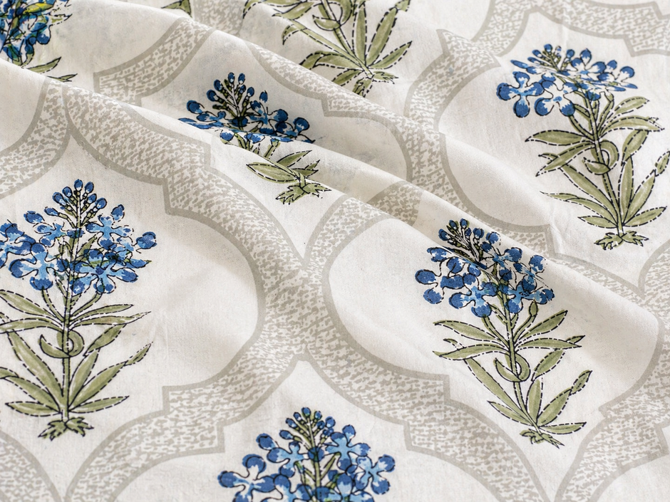 Indigo Lattice Bloom Block Print – Super King Size Bedsheet (274 x 274 cm) | 100% Jaipuri Cotton | Includes 2 Pillow Covers