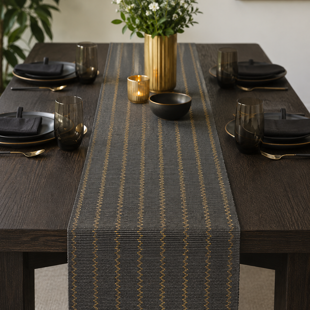 Midnight Gold Ribbed Table Runner – 33x240 cm – Contemporary Metallic Elegance