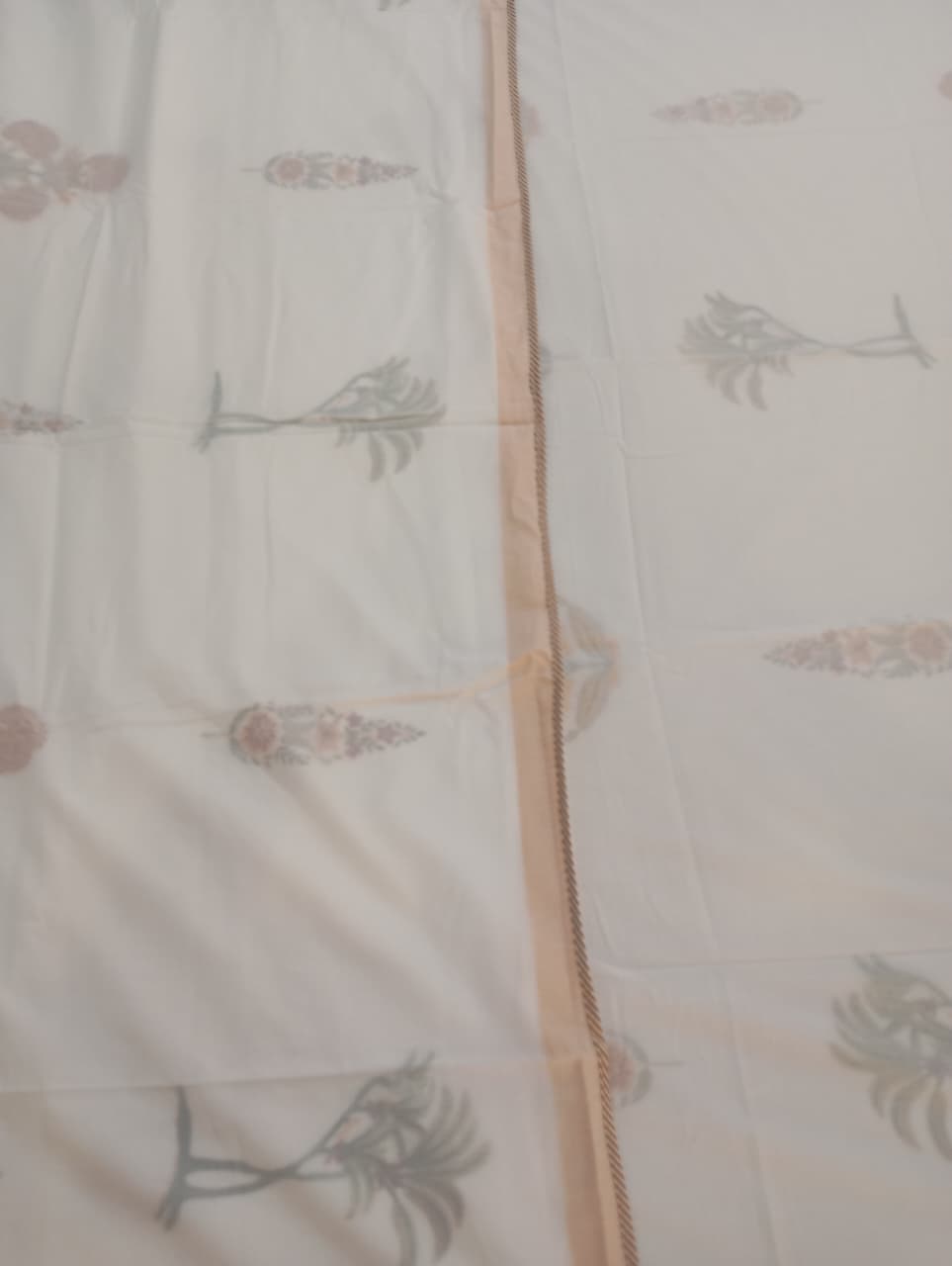 Muslin Luxe Collection – Desert Bloom Botanical Muslin Dohar – Standard King Size (240 × 260 cm / 90 × 102 inches) | Muslin Cotton Outer Layer | Lightweight All-Season Comfort