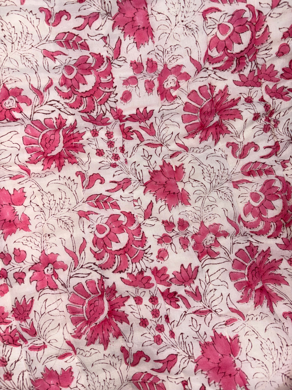 Roselle Bloom – King Size Reversible Muslin Cotton Razai Blanket | Organic Cotton Filling | Hand Stitched