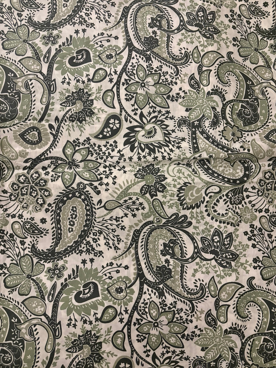 Olive Paisley Royale – Jumbo King XL Bedsheet Set (305 × 305 cm) | 100% Tencel Cotton | Includes 2 Pillow Covers
