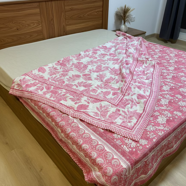 Pink and white patterned Malmal muslin reversible Dohar King Size.