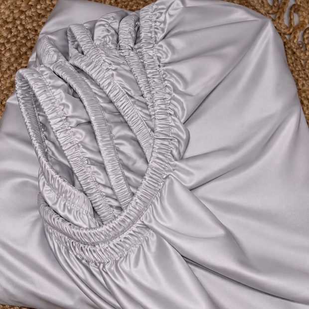 Silver Mist Luxe – Super King Size Fitted Bedsheet (210 x 200 cm + 30 cm Depth) | 2 Pillow covers | 400 TC Tencel Cotton