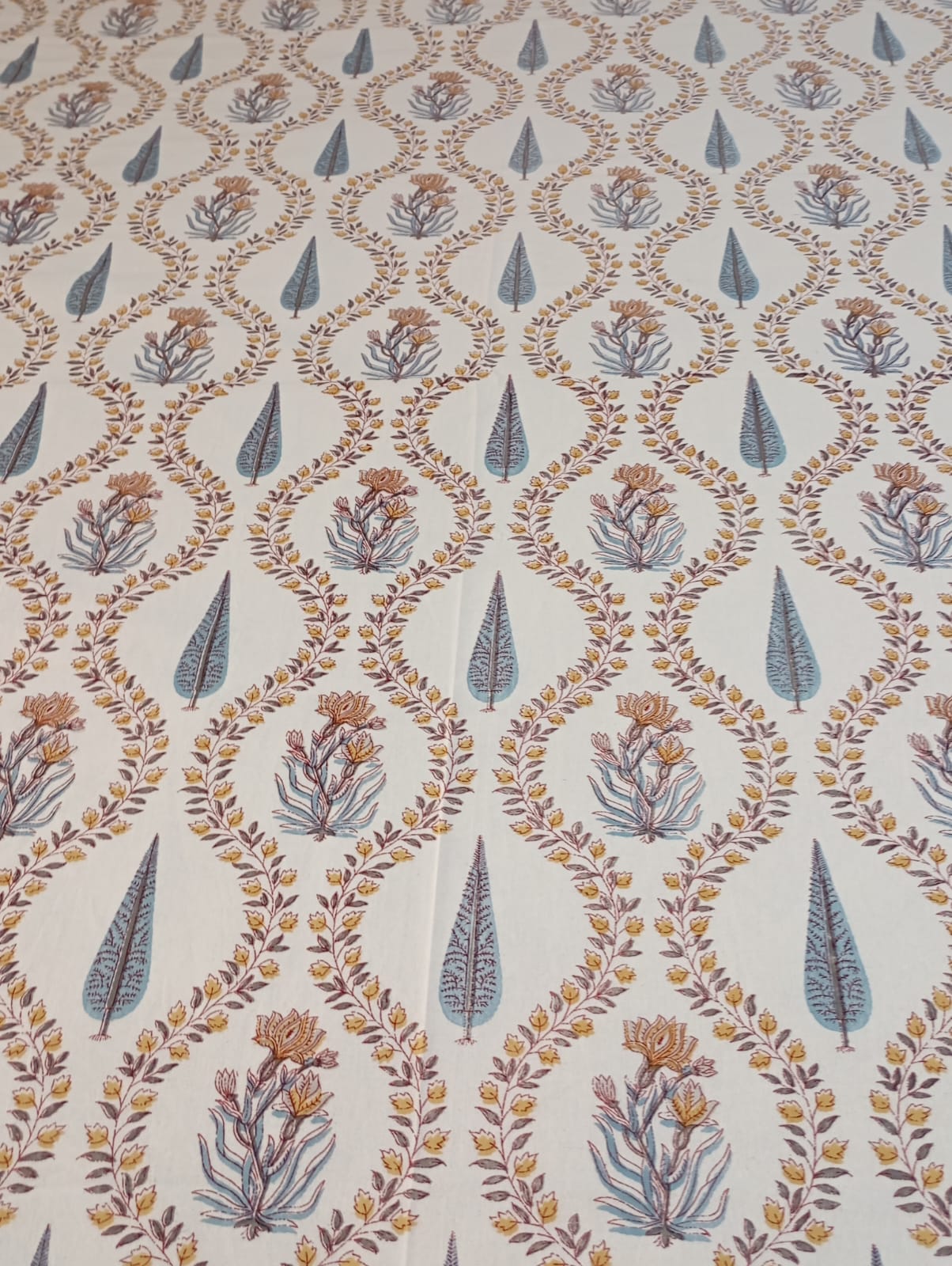 Amber Vine Buta – Queen Size Bedsheet (228 x 254 cm) | 100% Jaipuri Cotton | Includes 2 Pillow Covers