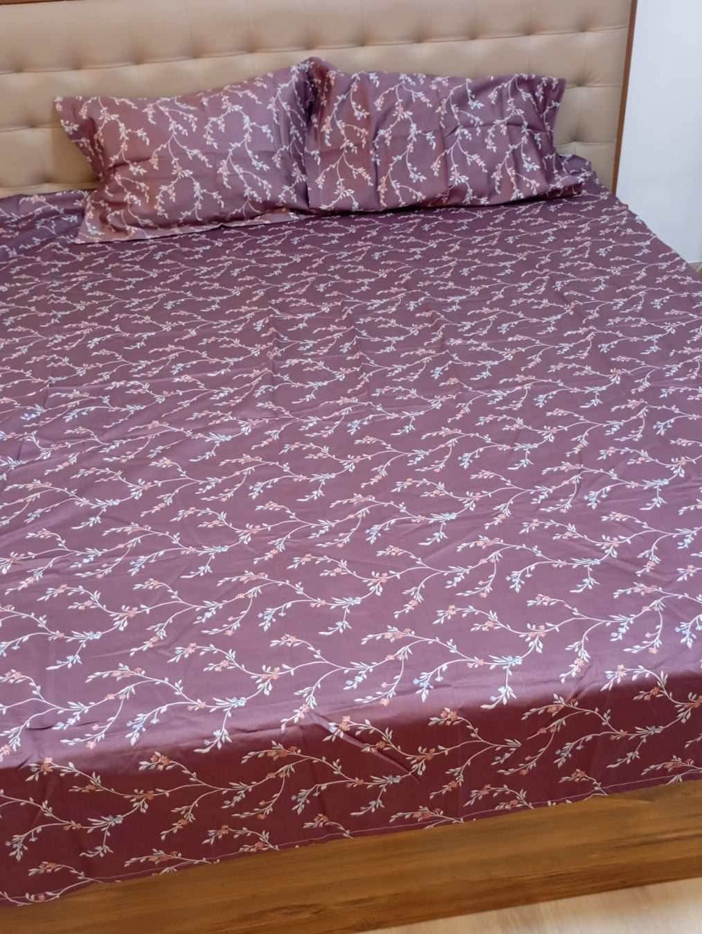 Dusky Vine Bliss – Single Size Bedsheet (180 x 225 cm) | Tencel Cotton | Includes 2 Pillow Covers