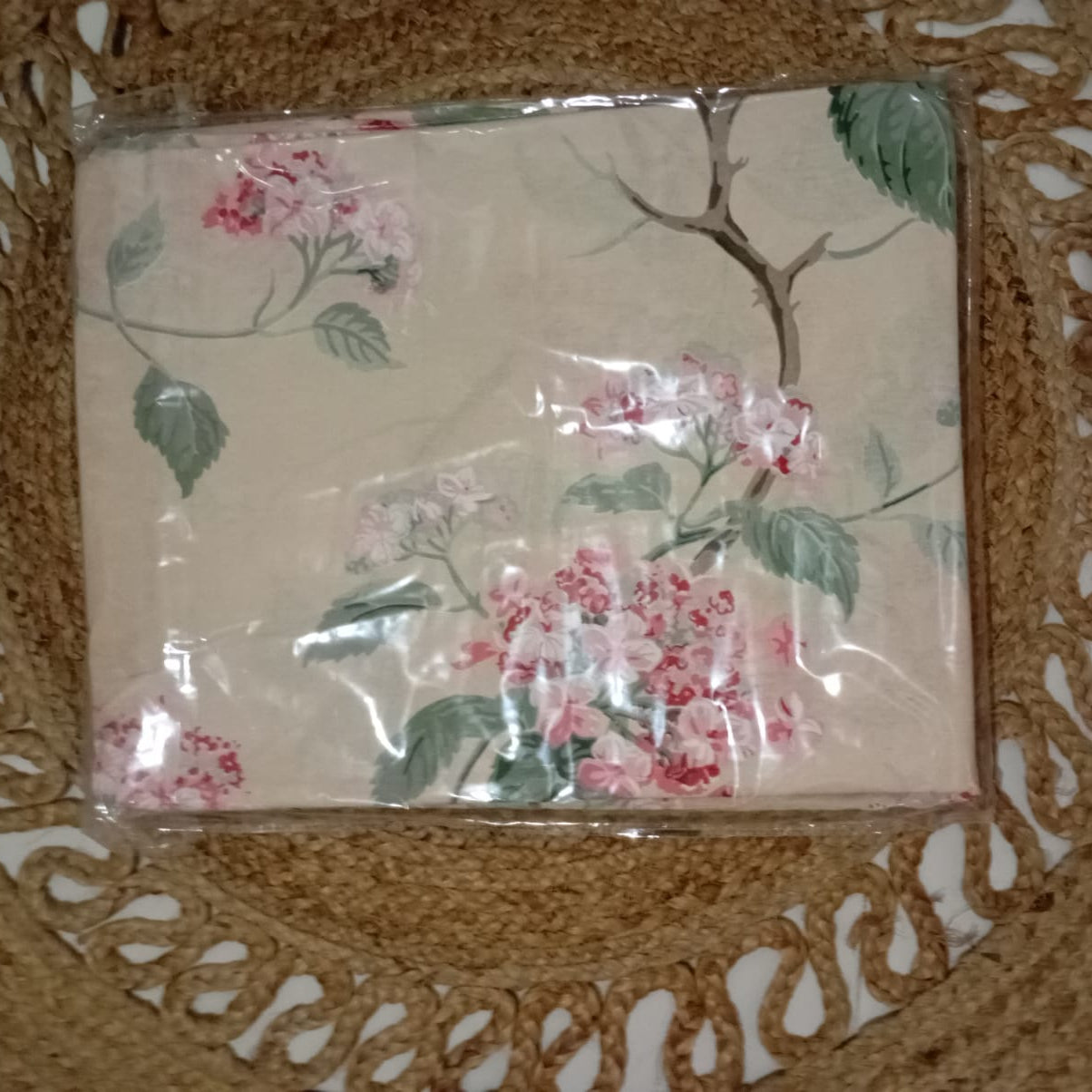 Royal Pink Blossom Vine Elegance – Super King Size Bedsheet (274 x 274 cm) | 100% Cotton | Includes 2 Pillow Covers
