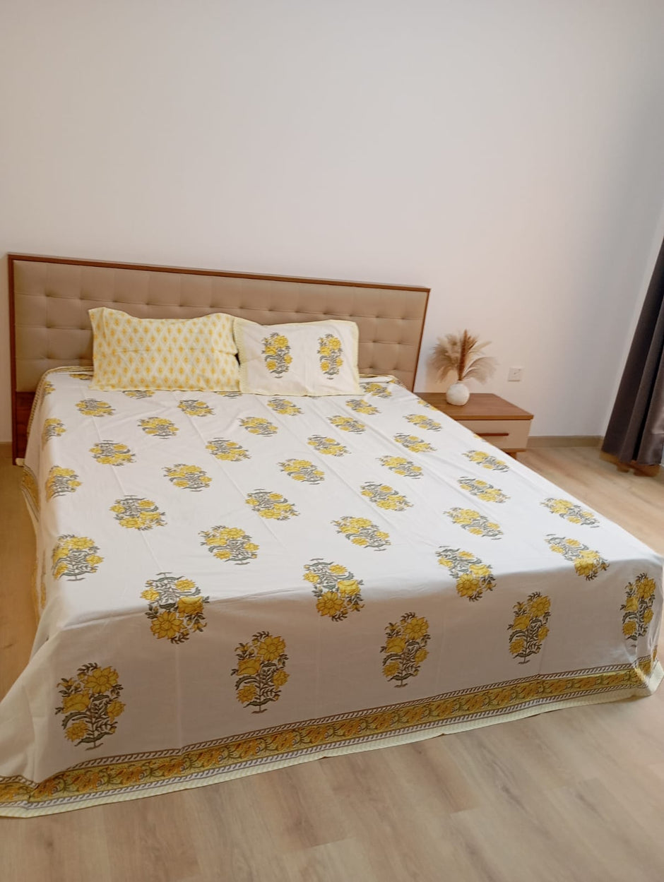 Golden Azure Bloom – Super King Size Bedsheet (274 x 274 cm) | 100% Percale Cotton | Includes 2 Reversible Pillow Covers