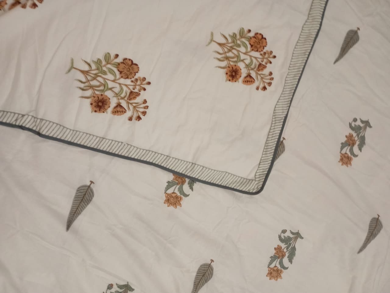 Autumn Meadow Reversible Muslin Dohar – Standard King Size (240 x 260 cm / 90 x 108 inches) | Muslin Cotton | Lightweight All-Season Comfort