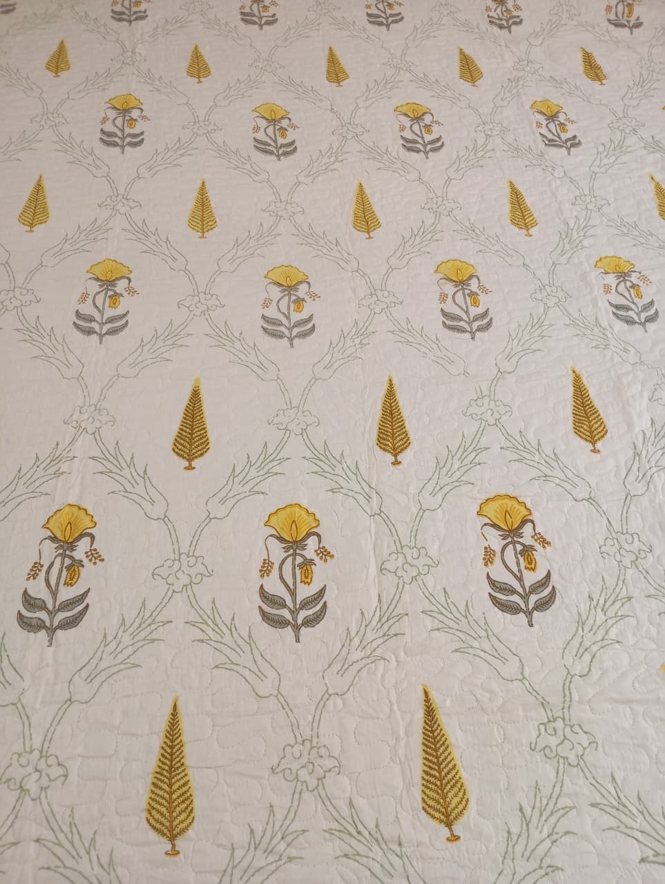 Aavira — Mustard Vine Reversible Quilted Bedspread | Jaipuri Cotton | Standard King Size | Double-Sided Printed Design | 2 Pillow Covers | Set