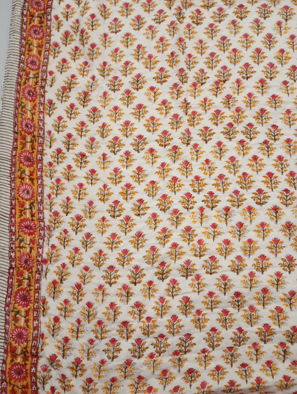 Marigold Rosewood Bloom – King Size Muslin Cotton Razai | Surgical Cotton Filling | Hand Stitched | 1 Piece | Dry Clean Only