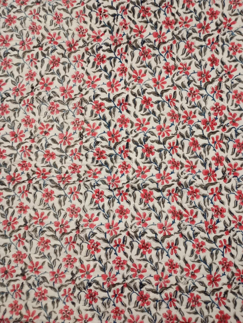 Crimson Garden Bloom – King Size Reversible Muslin Cotton Razai Blanket | Surgical Cotton Filling | Hand Stitched | 1 Piece