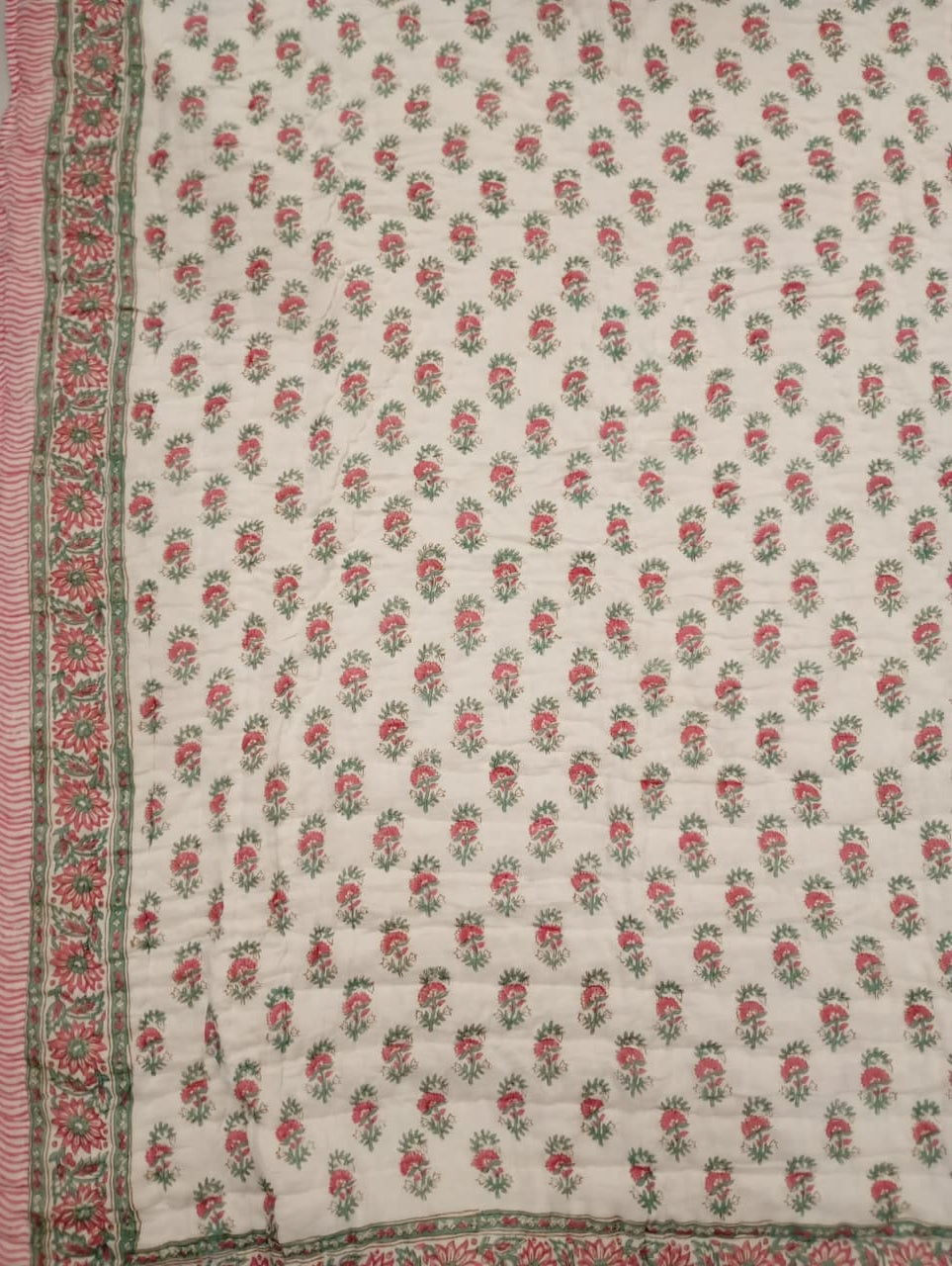 Gulabi Bagh – Single Size Floral Cotton Razai | Hand-Quilted | Reversible Floral Print | 1 Piece