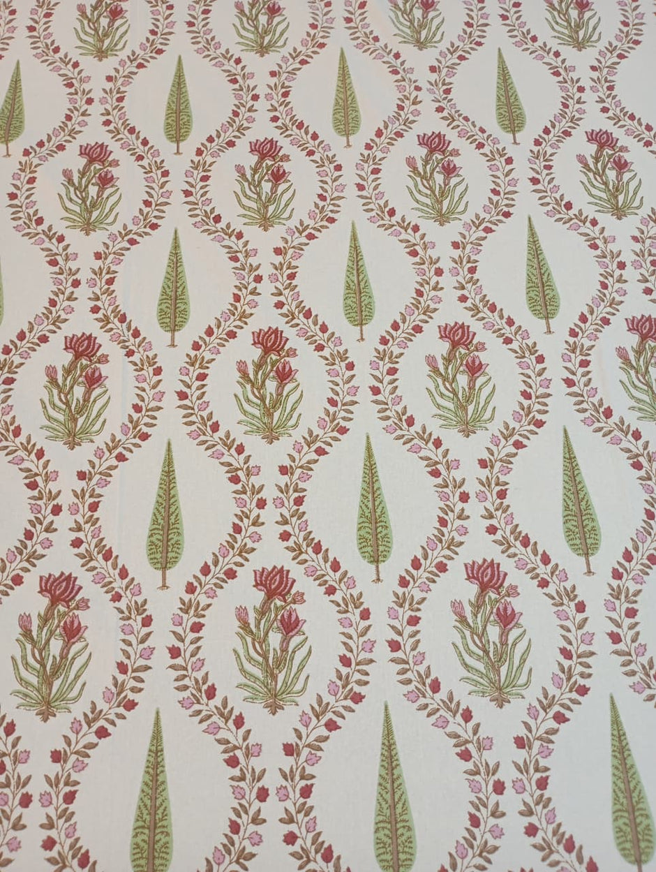 Heritage Bloom Elegance – Super King Size Bedsheet (270 × 270 cm) | Traditional Block Print | 2 Pillow Covers