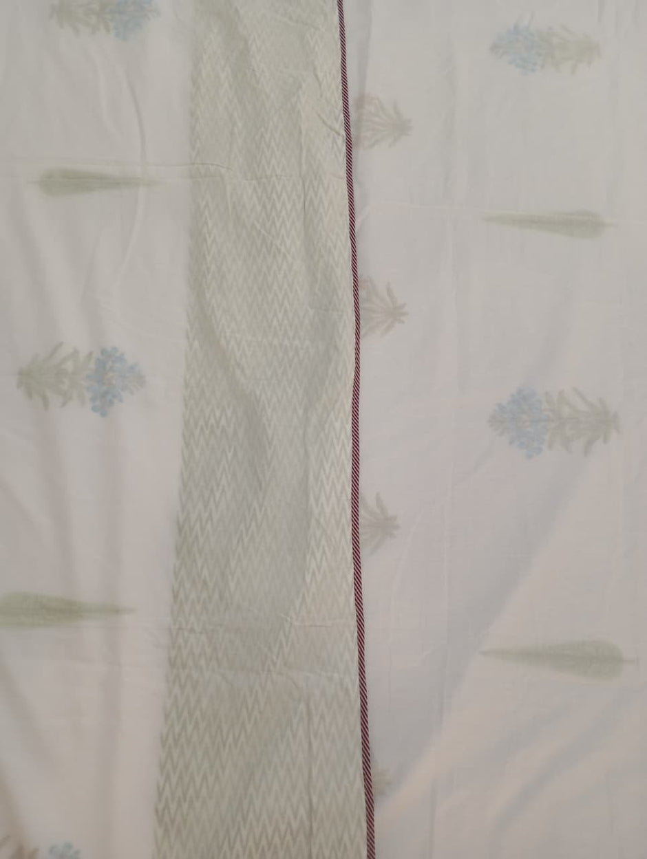 Muslin Luxe Collection – Blue Blush Botanical Muslin Dohar – Standard King Size (240 × 260 cm / 90 × 102 inches) | Muslin Cotton Outer Layer | Lightweight All-Season Comfort