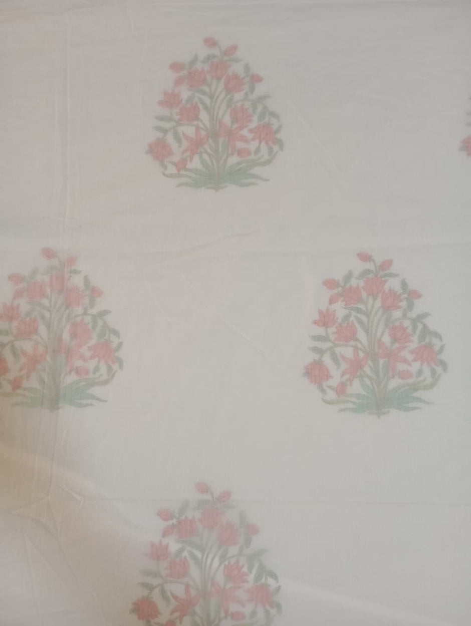 Muslin Luxe Collection – Rose Meadow Botanical Muslin Dohar – Standard King Size (240 × 260 cm / 90 × 102 inches) | Muslin Cotton Outer Layer | Lightweight All-Season Comfort