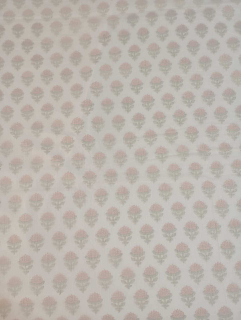 Muslin Luxe Collection – Rosebud Charm Floral Muslin Dohar – Standard King Size (240 × 260 cm / 90 × 102 inches) | Muslin Cotton Outer Layer | Lightweight All-Season Comfort