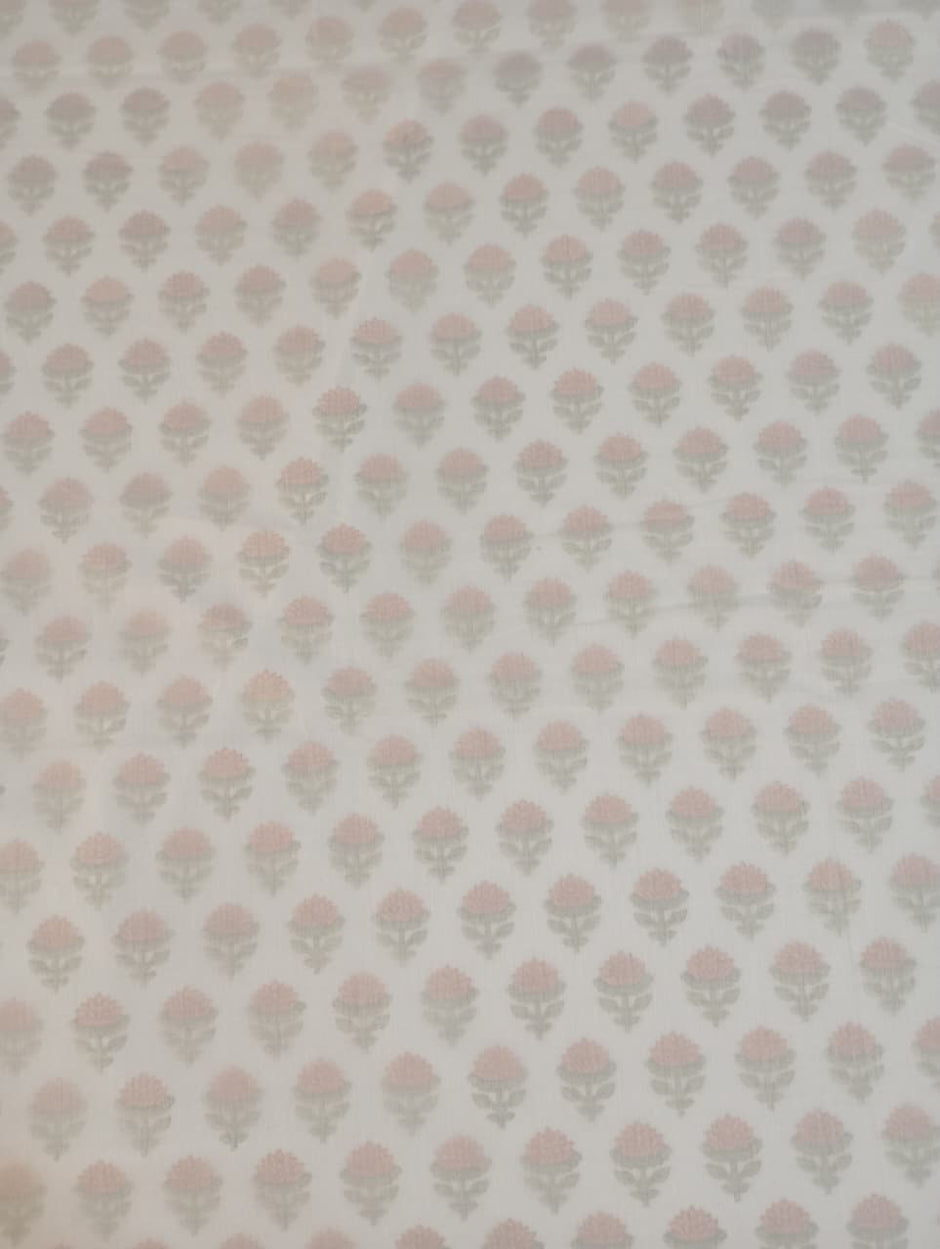 Muslin Luxe Collection – Rosebud Charm Floral Muslin Dohar – Standard King Size (240 × 260 cm / 90 × 102 inches) | Muslin Cotton Outer Layer | Lightweight All-Season Comfort