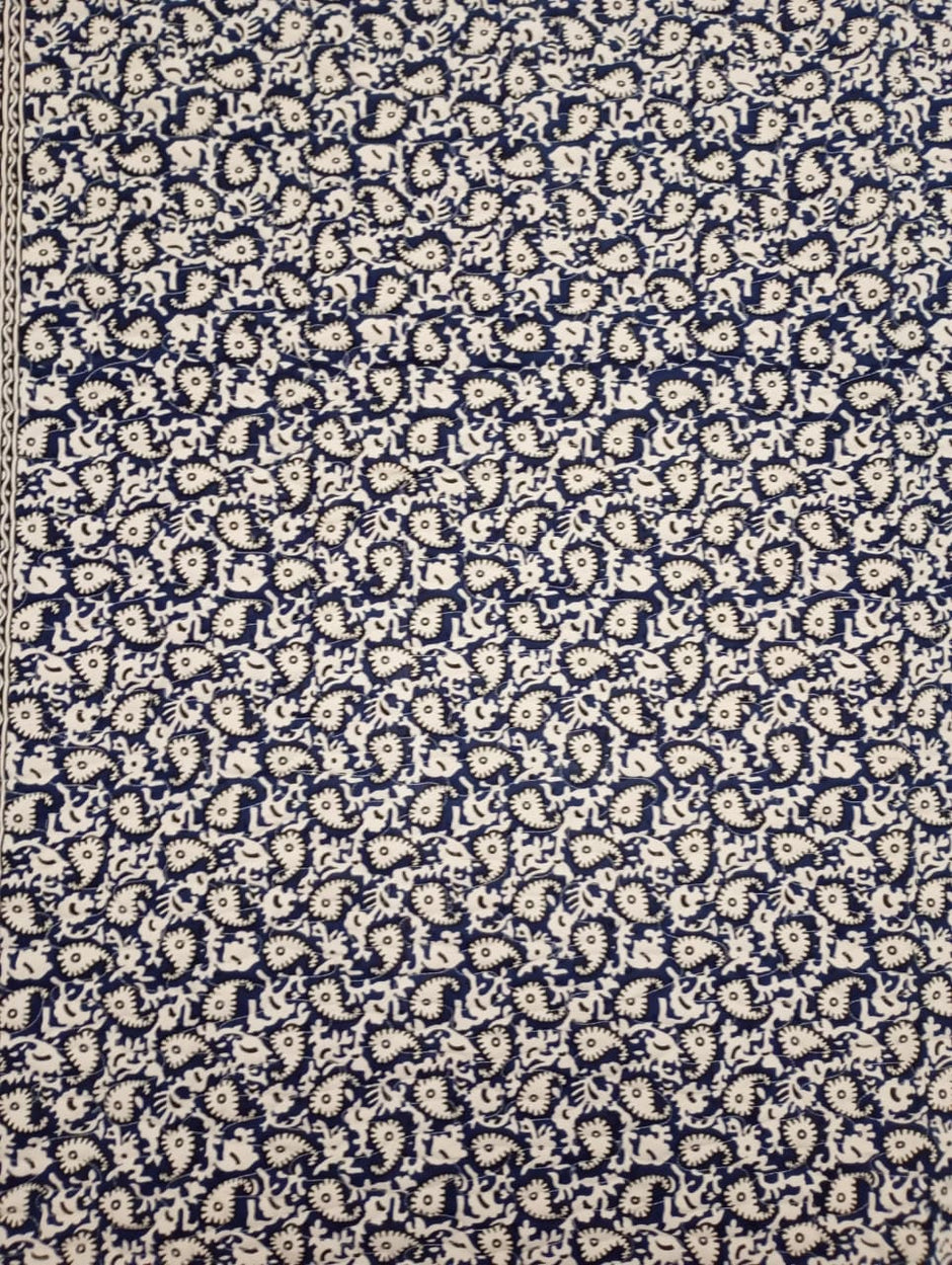 Midnight Indigo Paisley Reversible Quilted Bedspread Set – King Size (90 × 102 inches / 229 × 259 cm) | 3-Piece Set