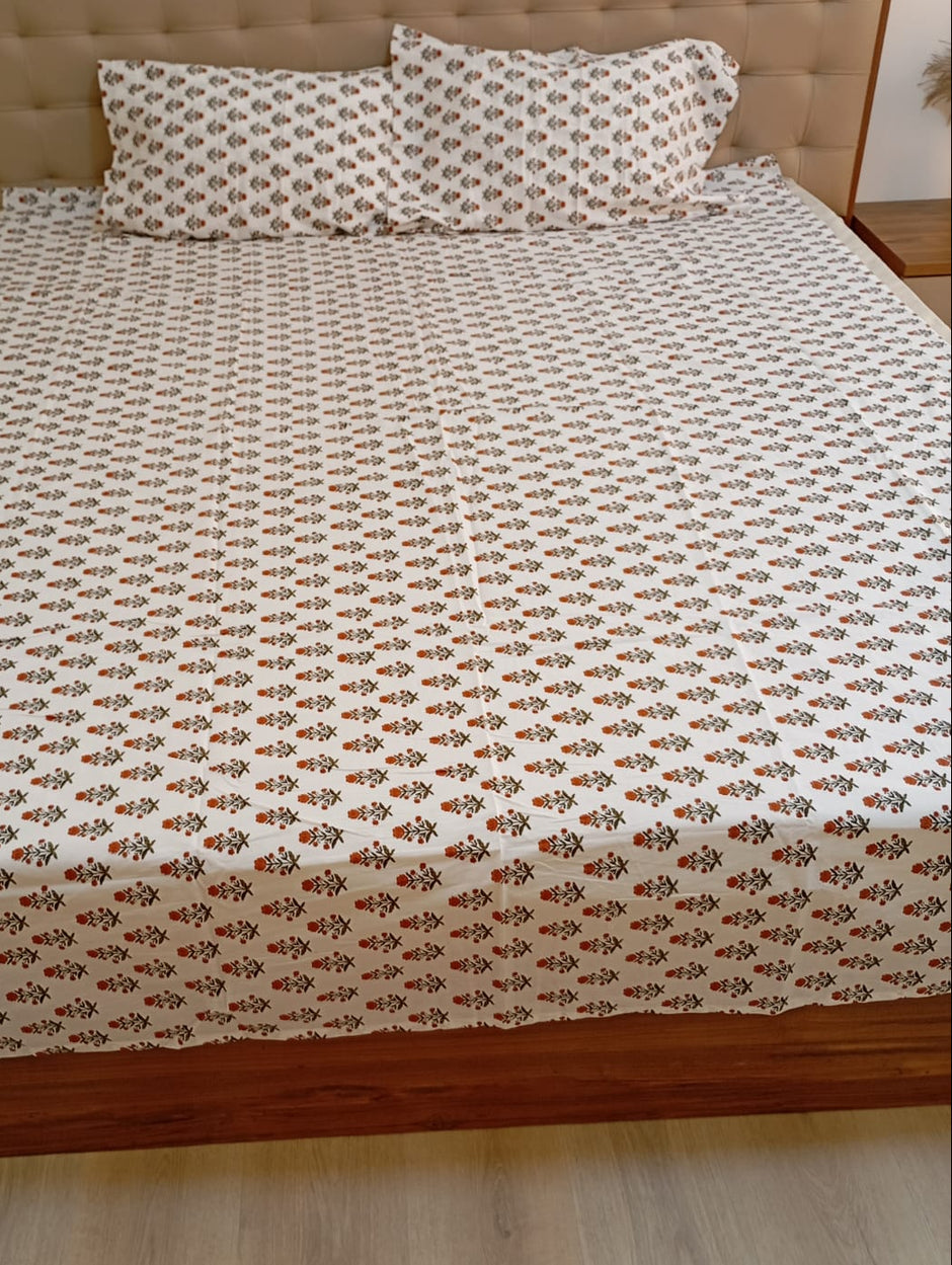 Ivory Petal Charm – Single Size Bedsheet (180 x 225 cm) | Tencel Cotton | Includes 2 Pillow Covers