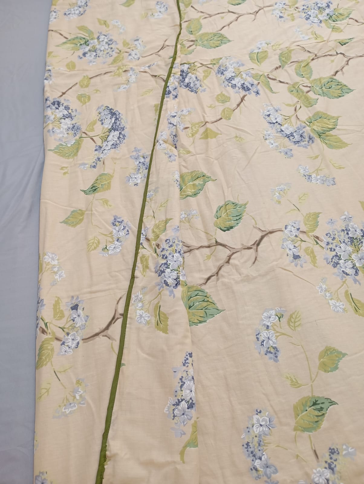 Royal Blue Blossom Vine Elegance Dohar – Single Size (152 x 229 cm / 60 x 90 inches) | Muslin Cotton | Lightweight All-Season | Set of 2