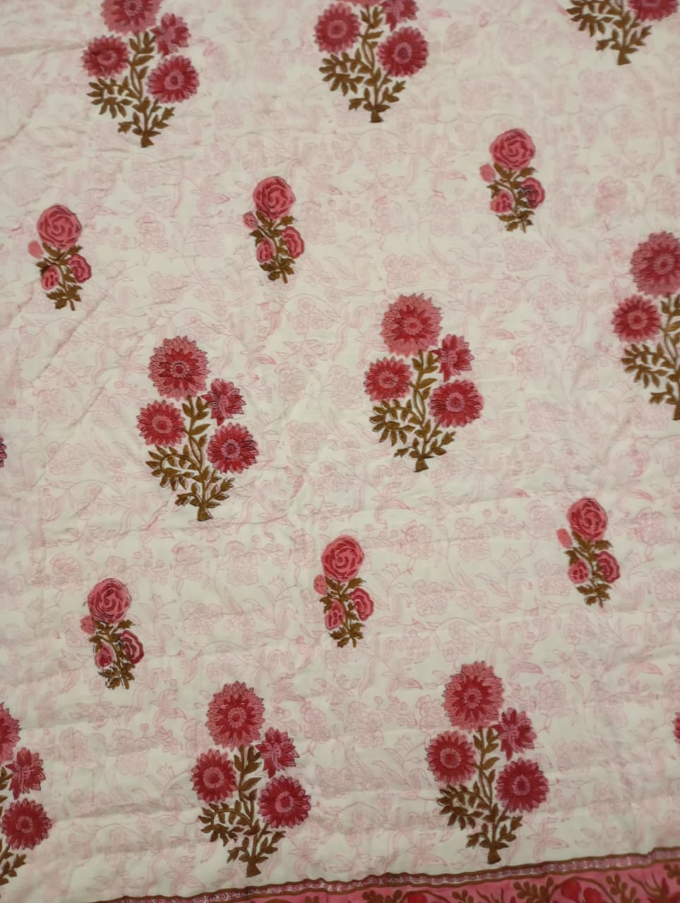 Gulbahar Rose Reverie – Reversible Single Bed Razai | 100% Muslin Cotton | Handcrafted Quilted Razai | 1 Piece