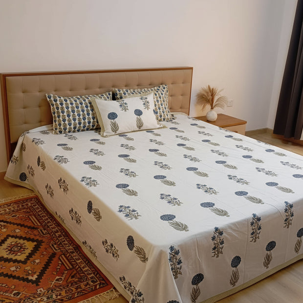 Indigo Paisley Buti - Super King Percale Cotton Block Print Bedsheet