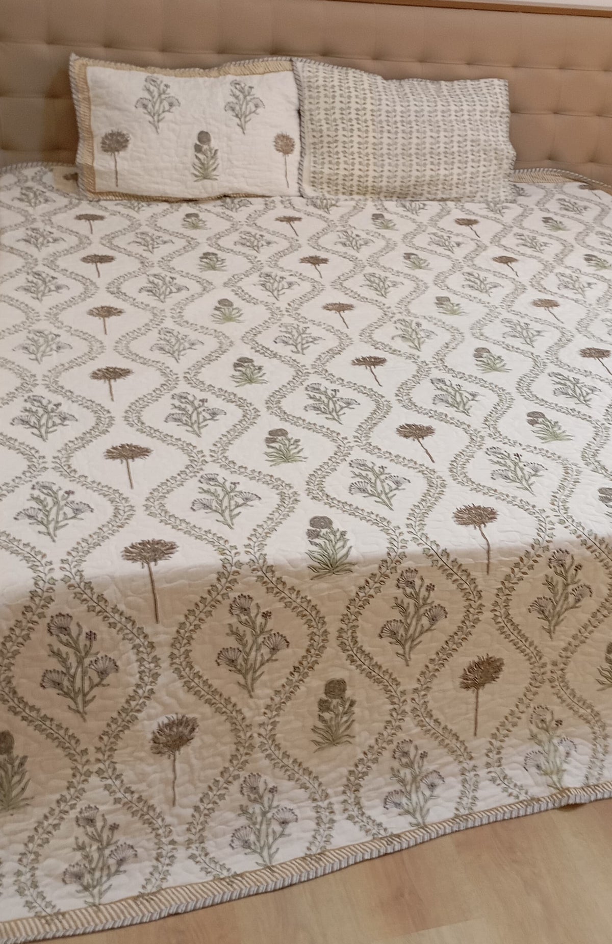 Gulshan — Garden of Flowers – Standard King Size Reversible Jaipuri Cotton Quilted Bedspread | Hand Block Printed | 2-Sided Design | 2 - Pillow covers | Set